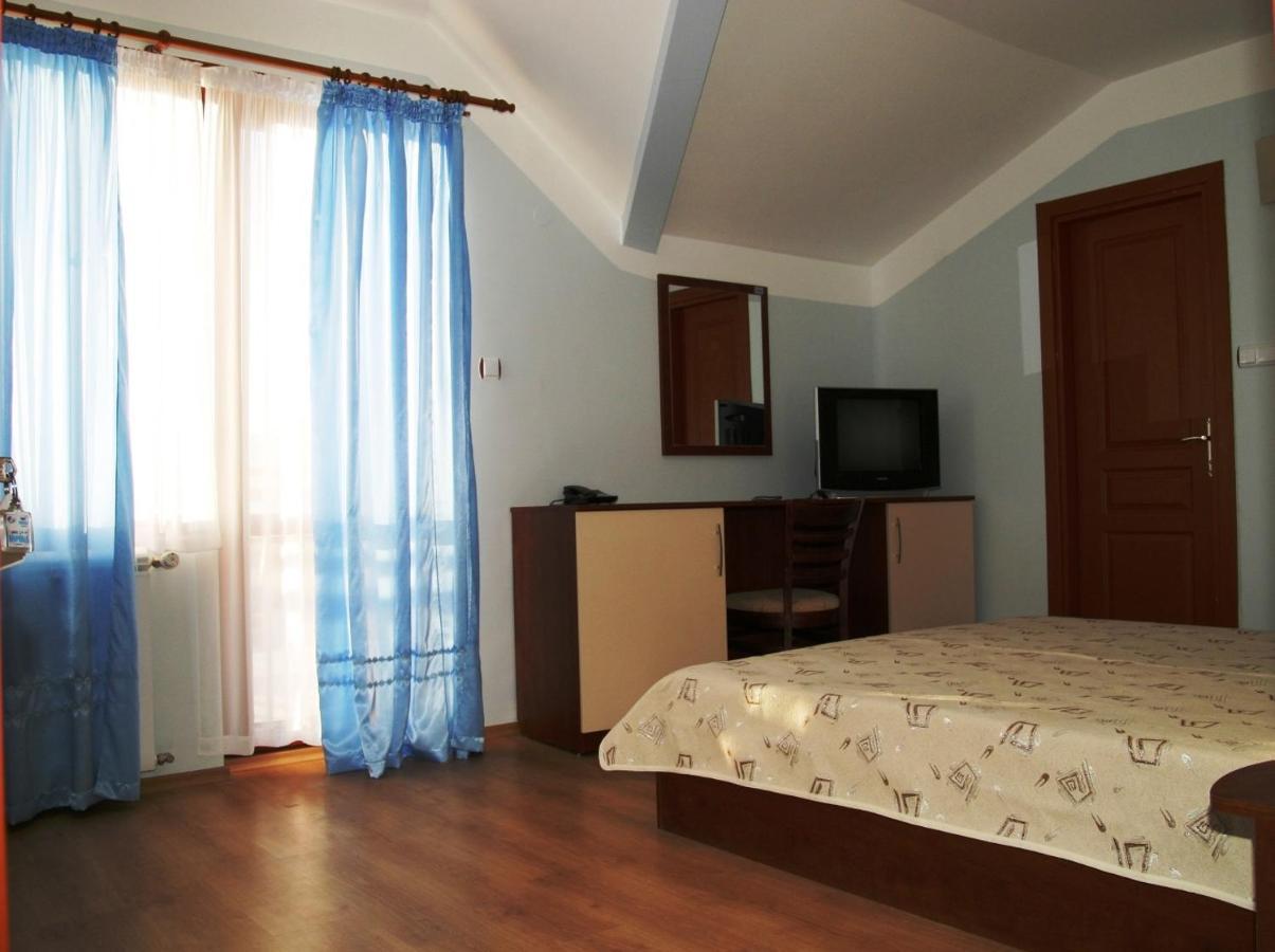 Boryka Family Hotel Asikoria Εξωτερικό φωτογραφία